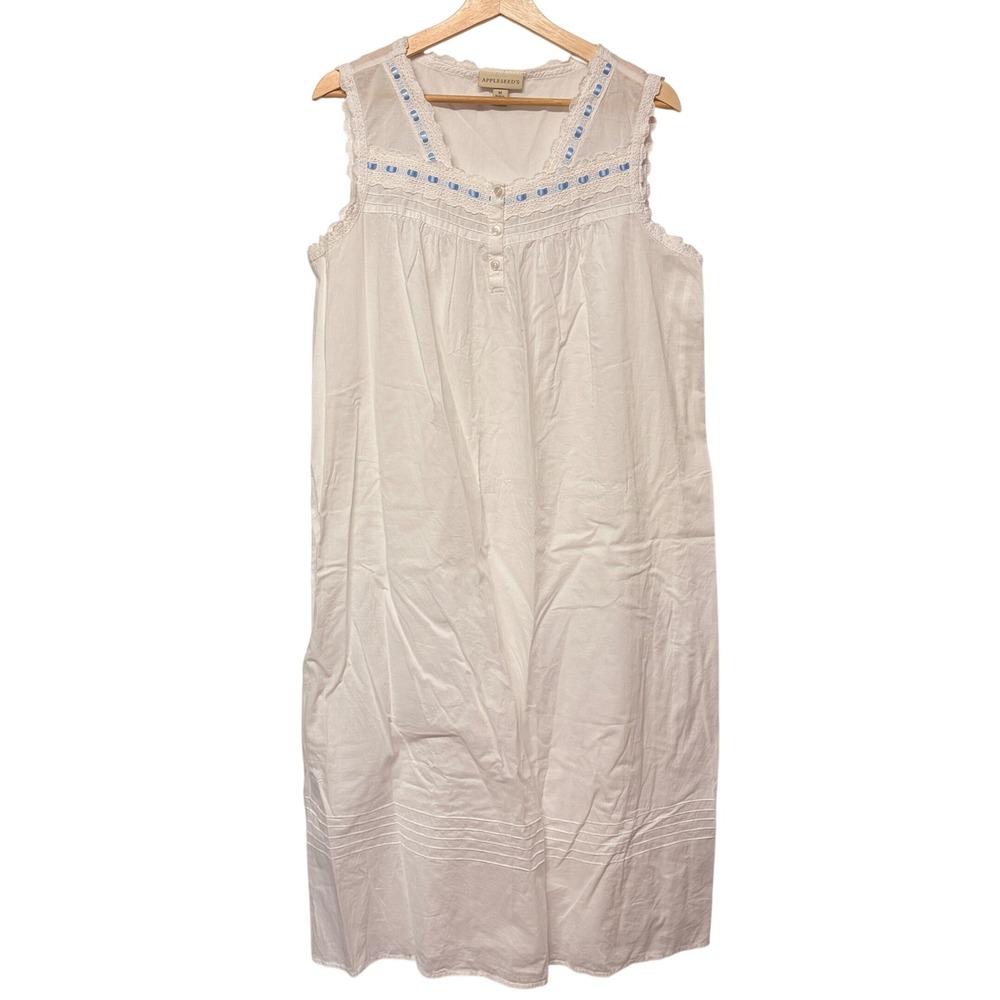 White Pintuck Nightgown Cottagecore Victorian Romantic Coquette Prairie Size M